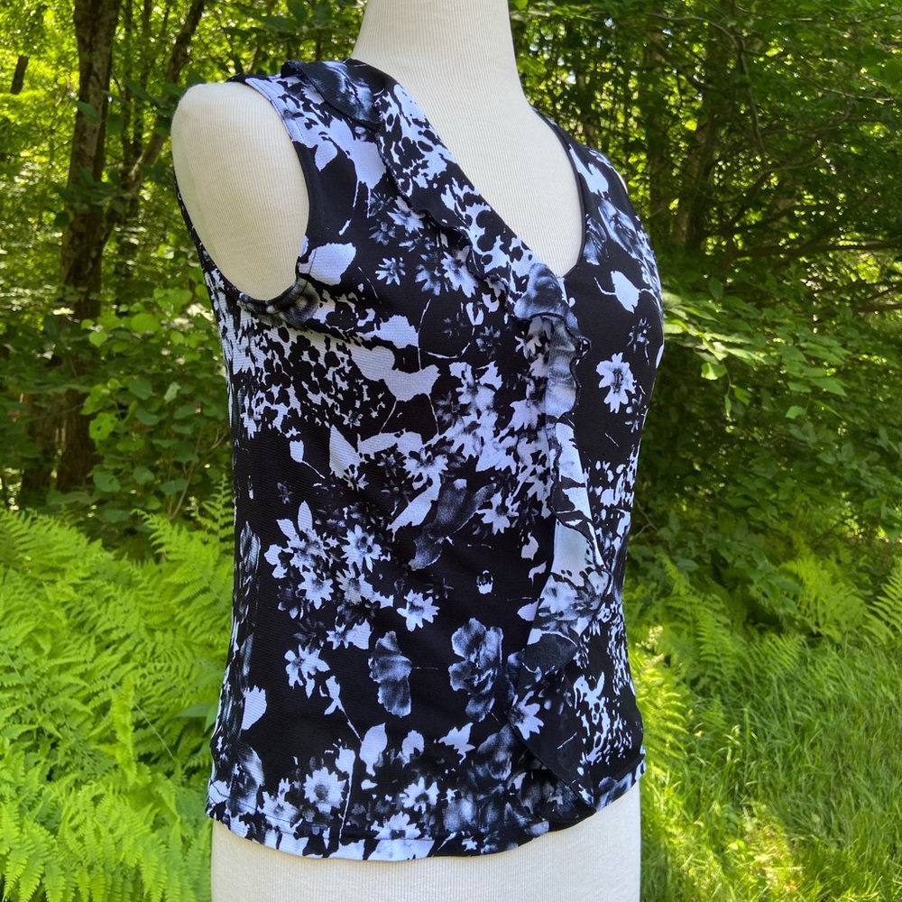 B&W Floral Sleeveless Blouse *Free w/ Purchase*